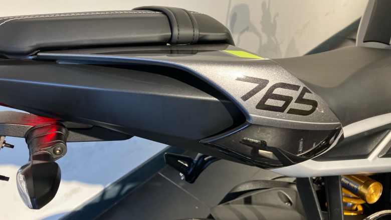 Triumph Street Triple R (23MY)